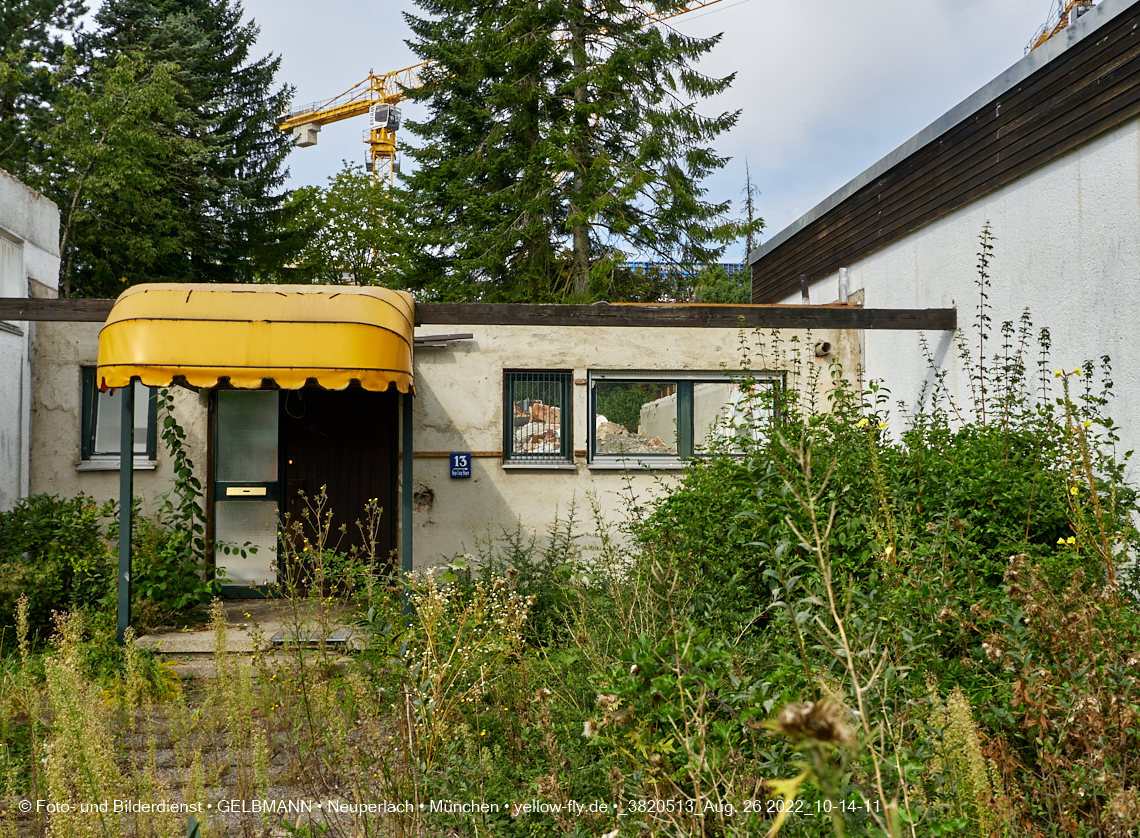 24.08.2022 - Baustelle an der Niederalmstraße 16 und Hugo-Lang-Bogen 13 in Neuperlach-Trudering